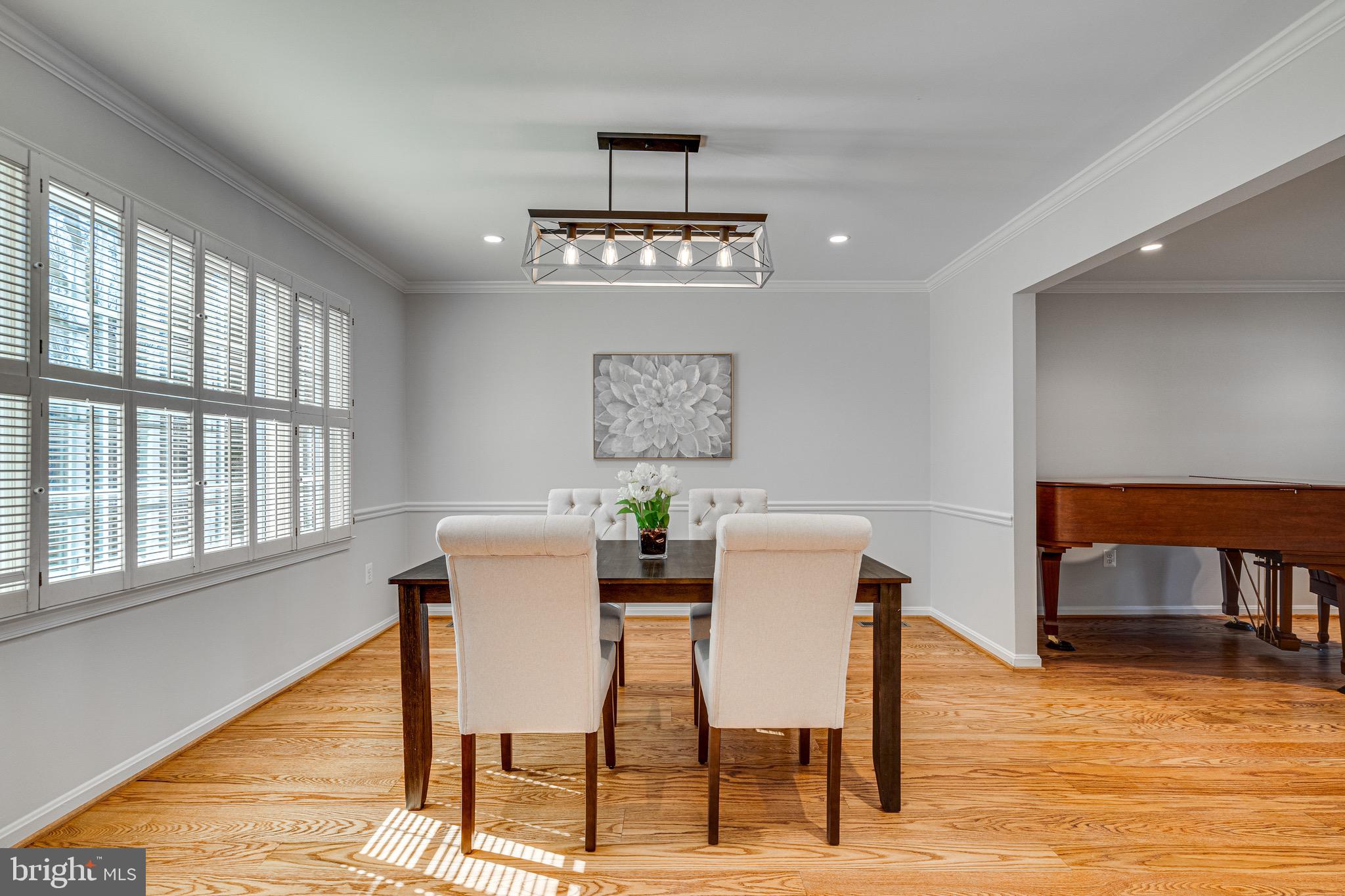 ST JOHNS WOODS - Residential