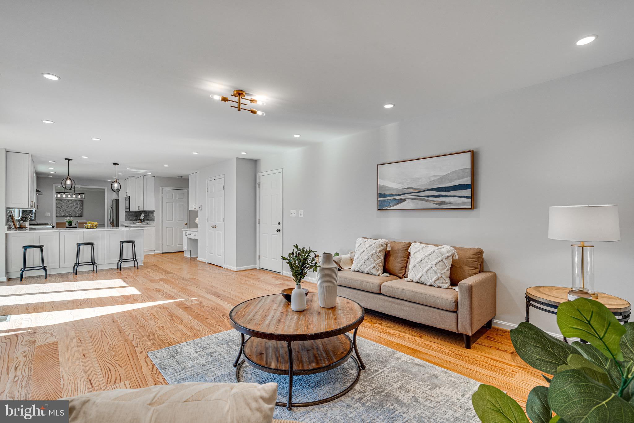 ST JOHNS WOODS - Residential