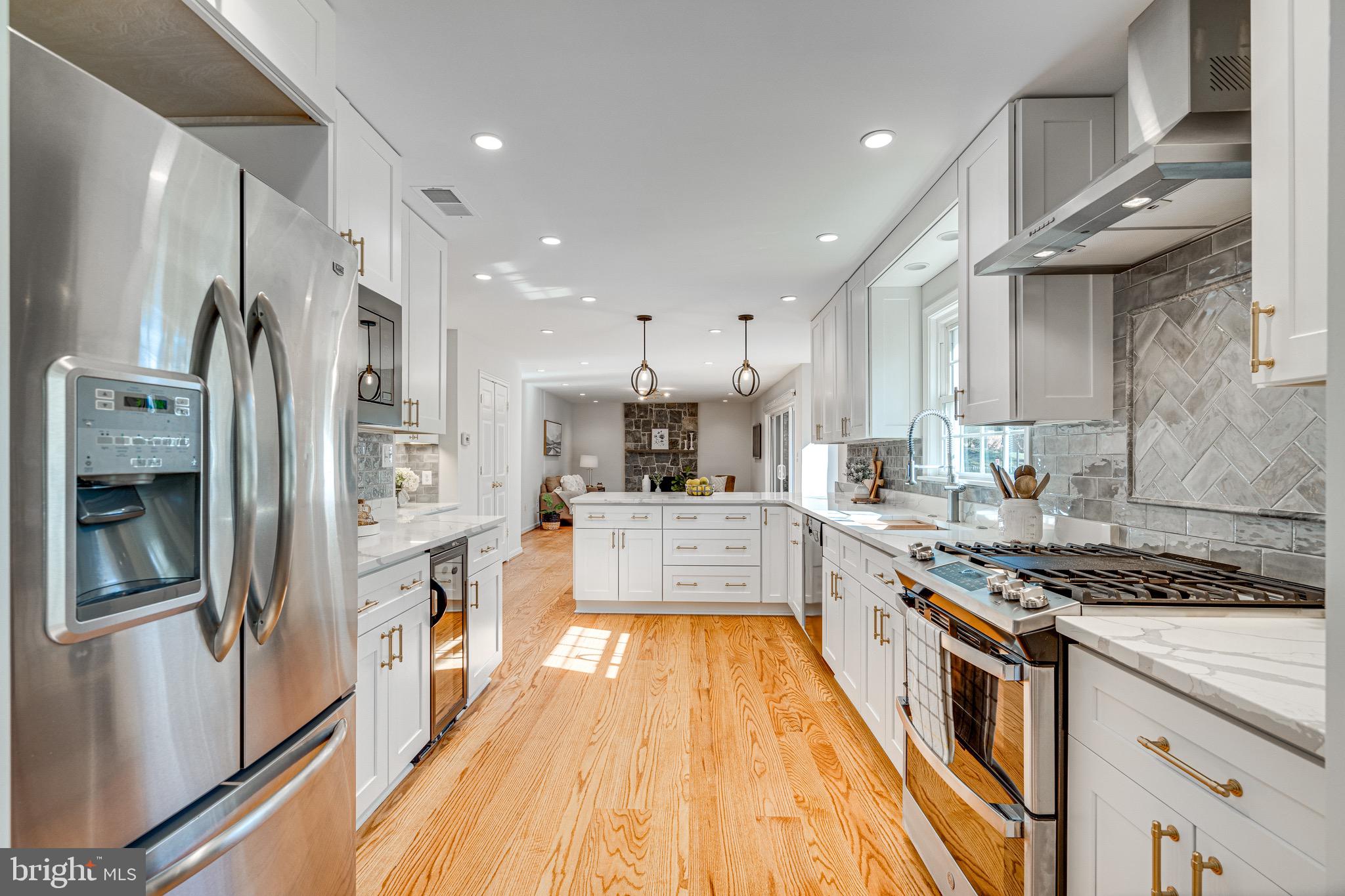 ST JOHNS WOODS - Residential