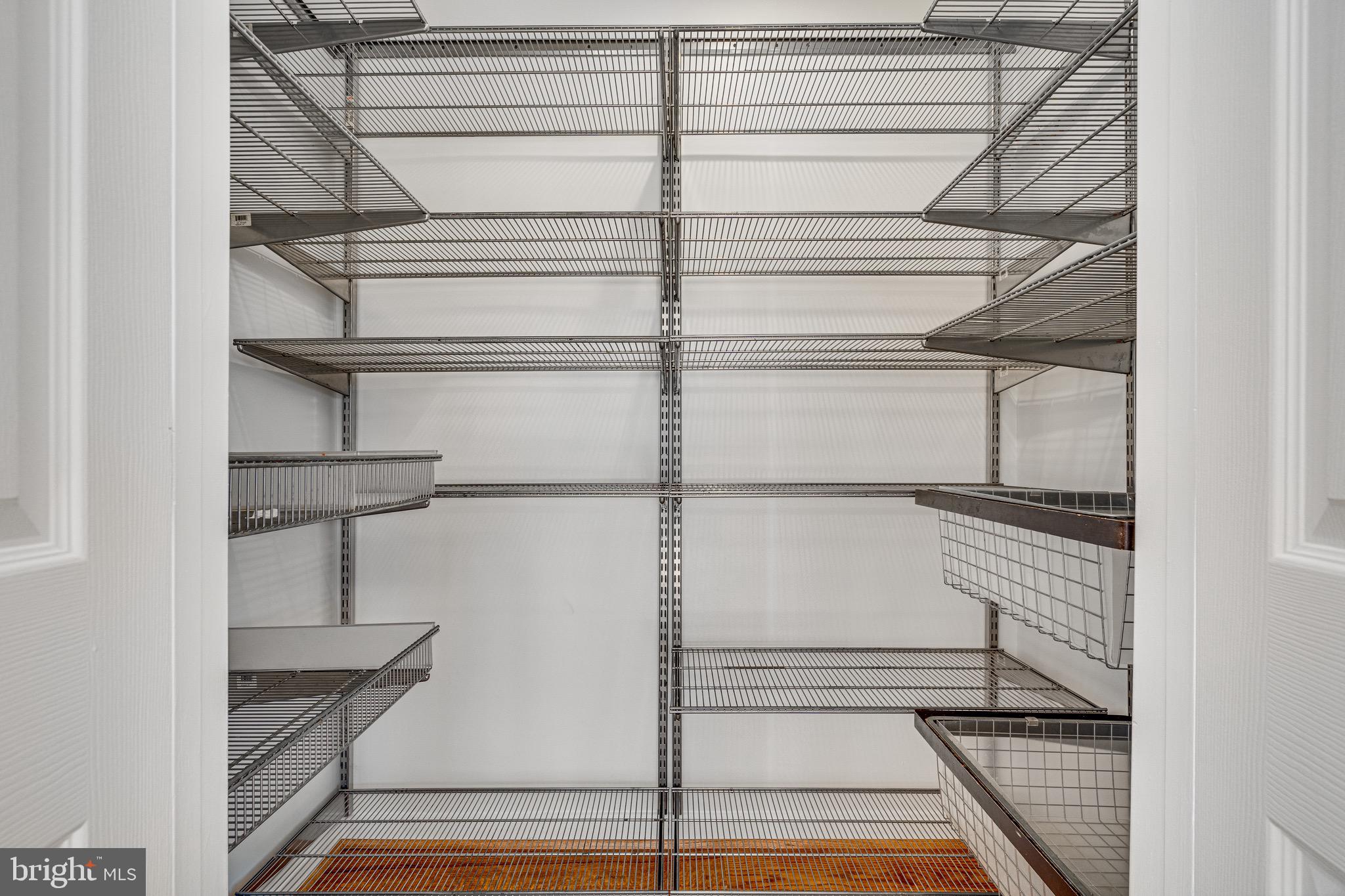 ST JOHNS WOODS - Residential