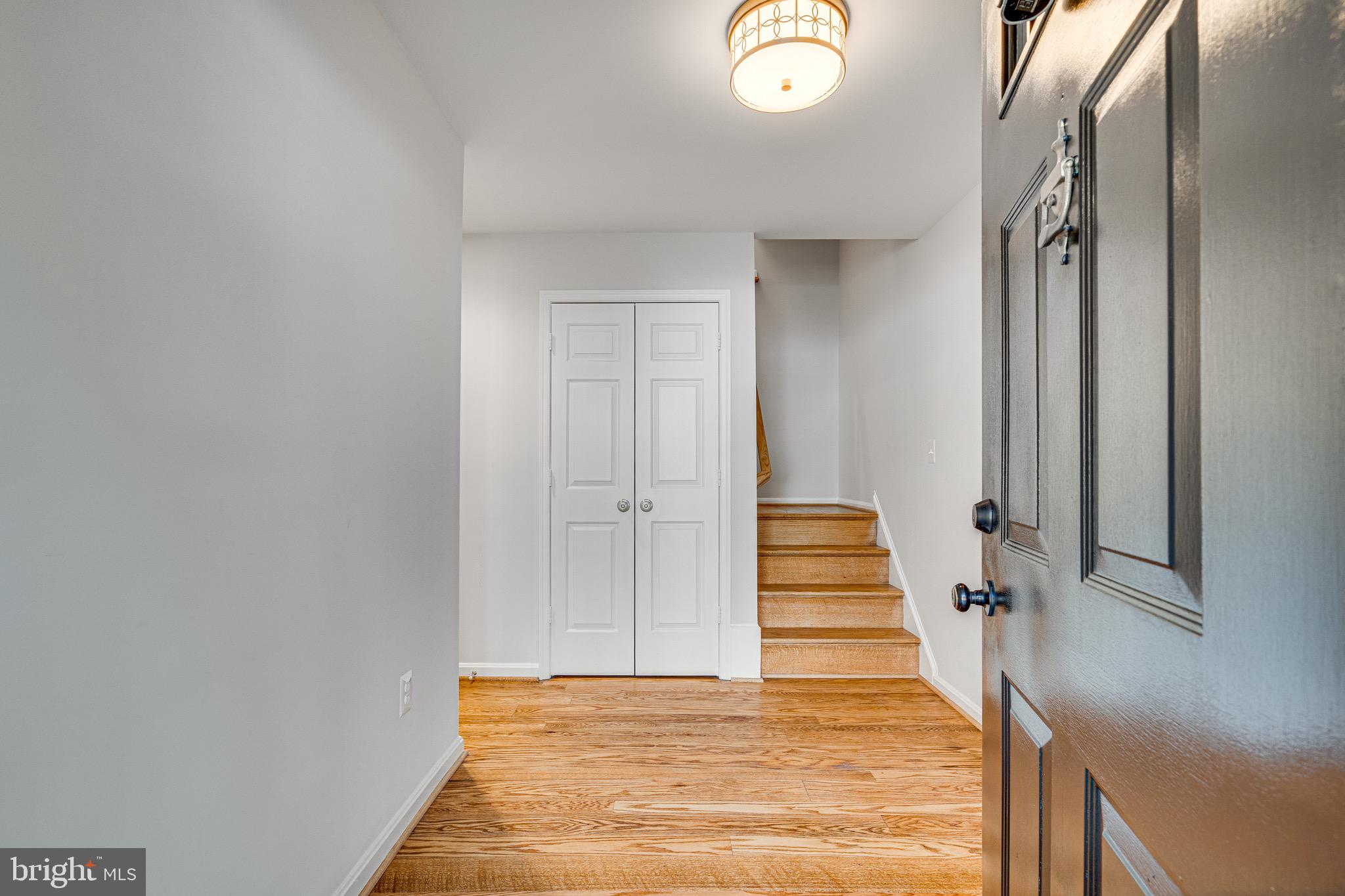 ST JOHNS WOODS - Residential