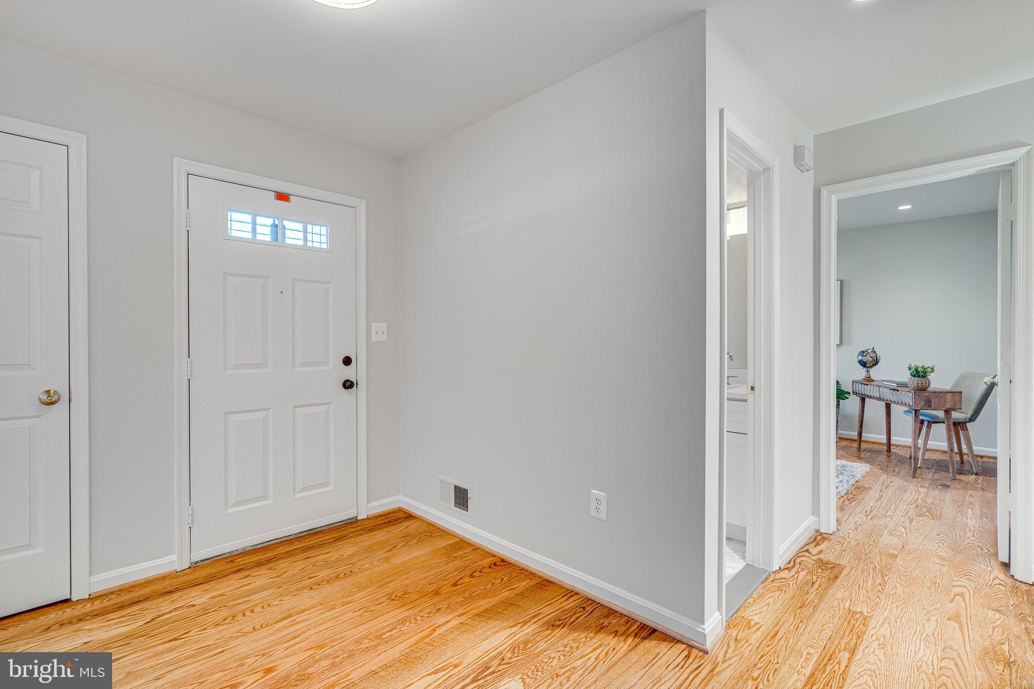 ST JOHNS WOODS - Residential