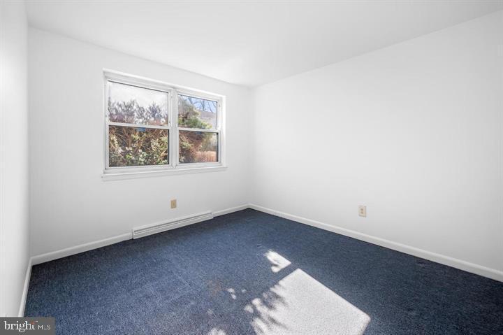 MEDFIELD - Residential Lease