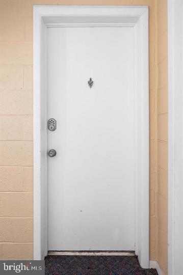 MEDFIELD - Residential Lease