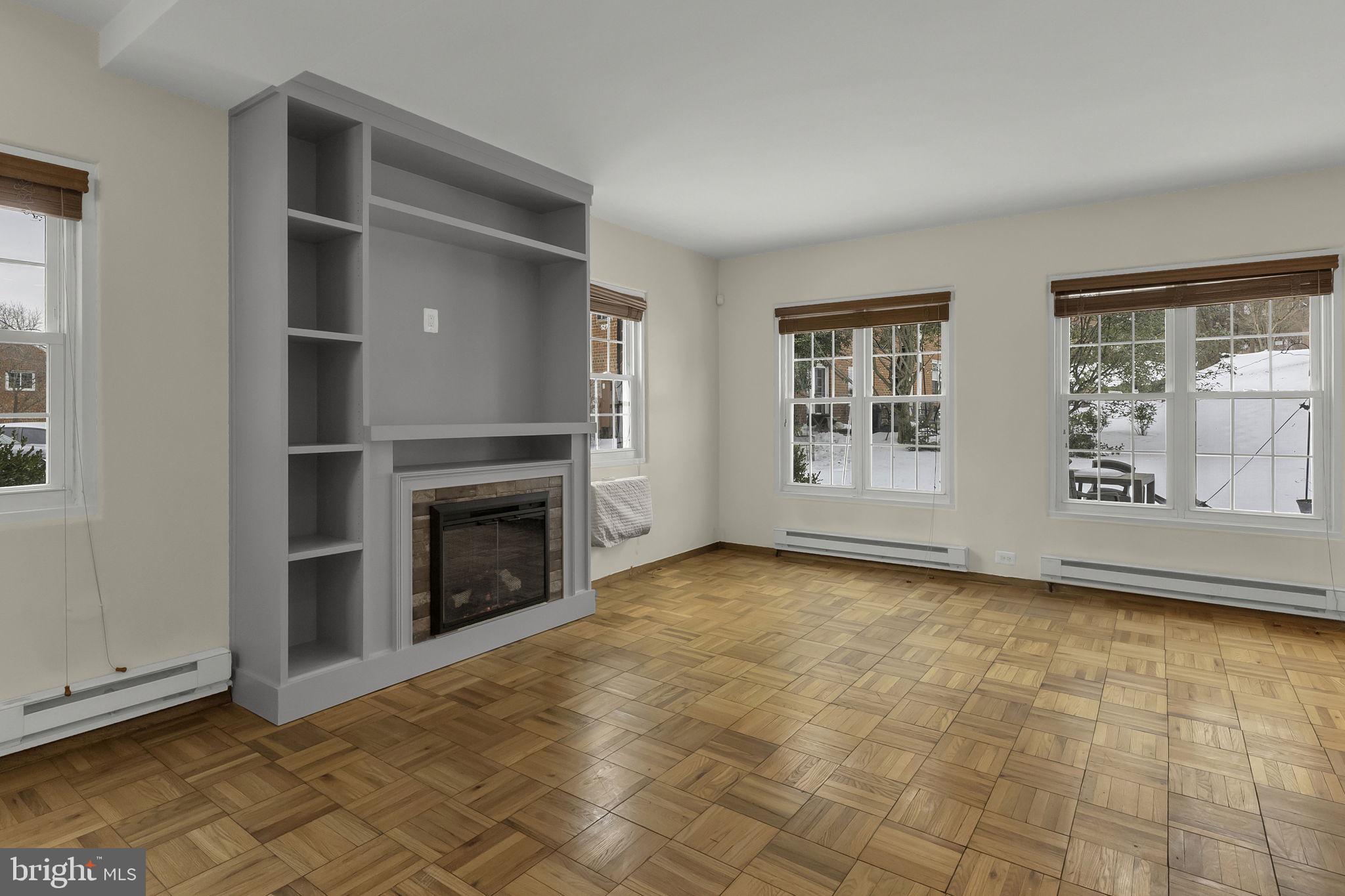 1400 MARTHA CUSTIS DRIVE