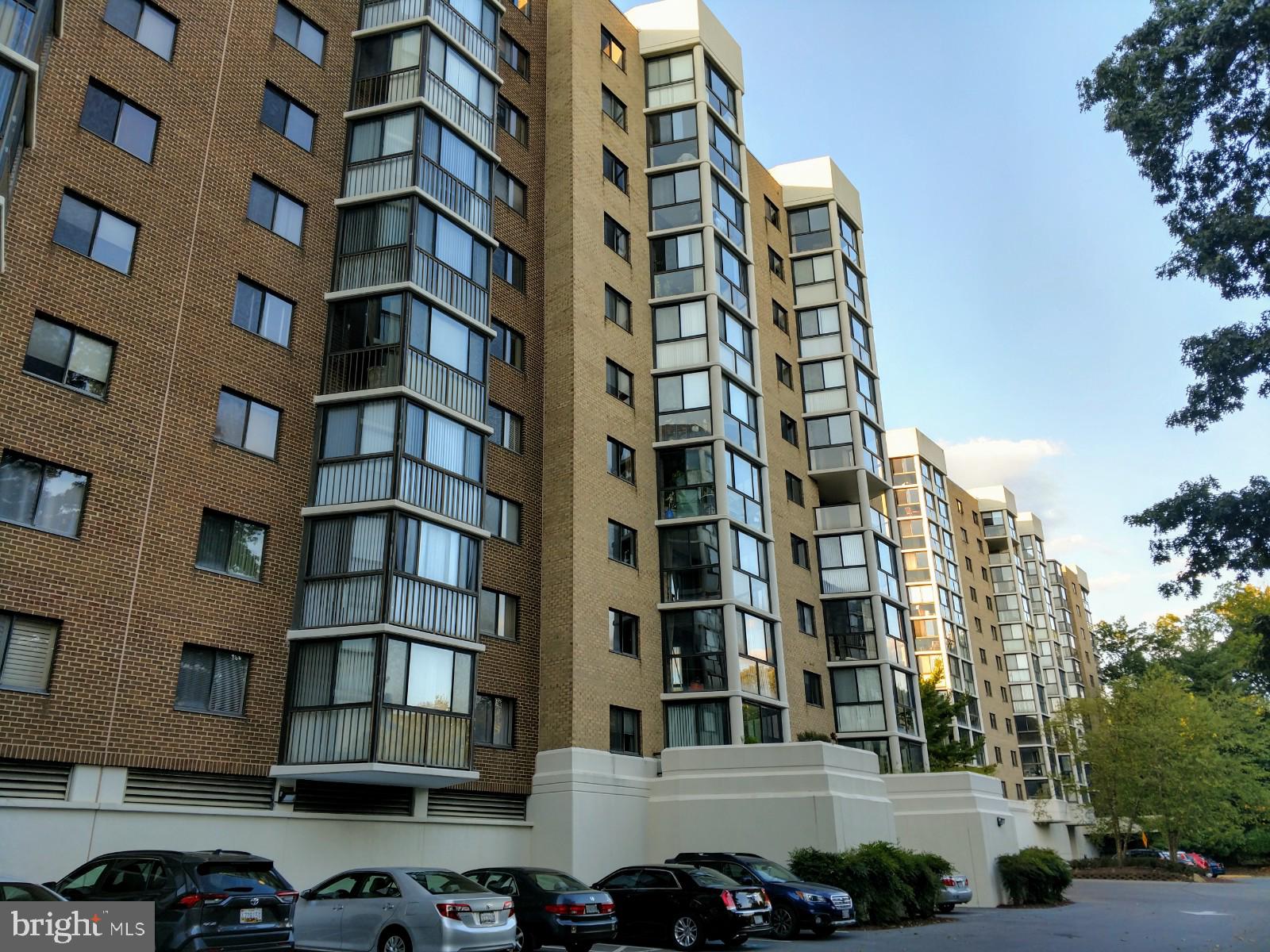 GREENS AT LEISURE WORLD - Residential