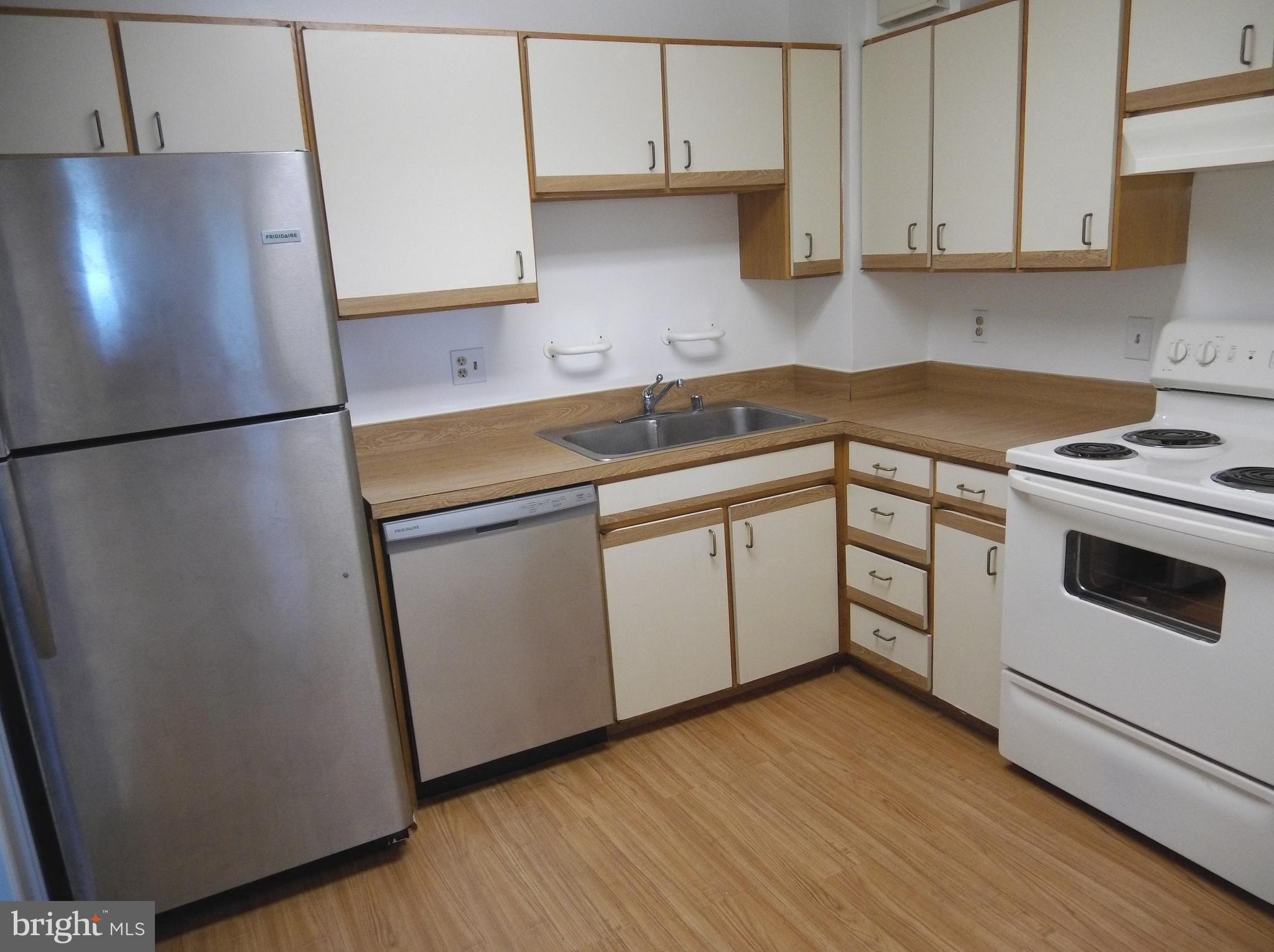15101 INTERLACHEN DRIVE 1-823