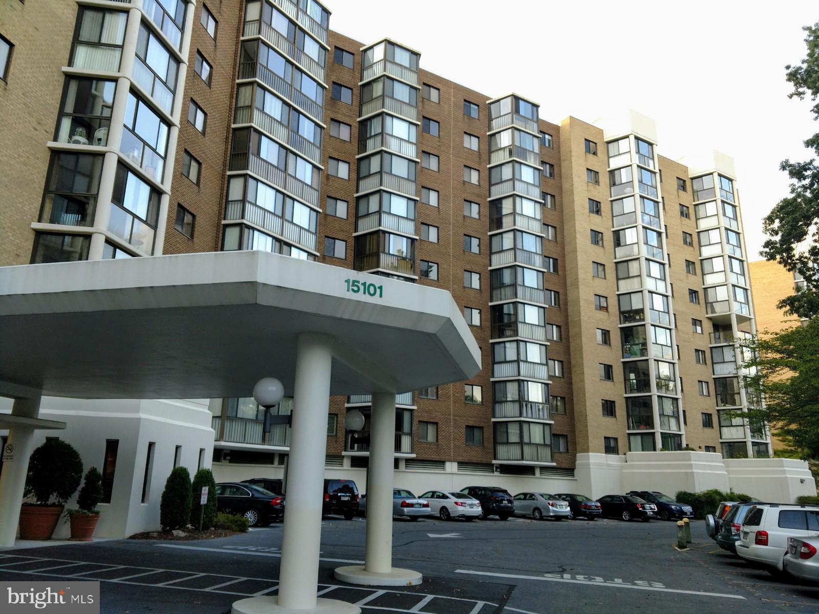 GREENS AT LEISURE WORLD - Residential