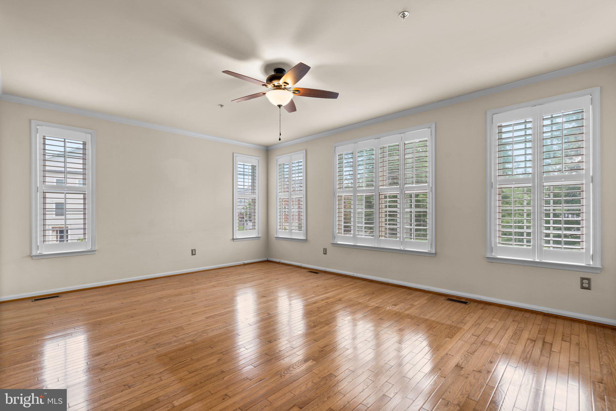 CROFTON FARMS - Residential