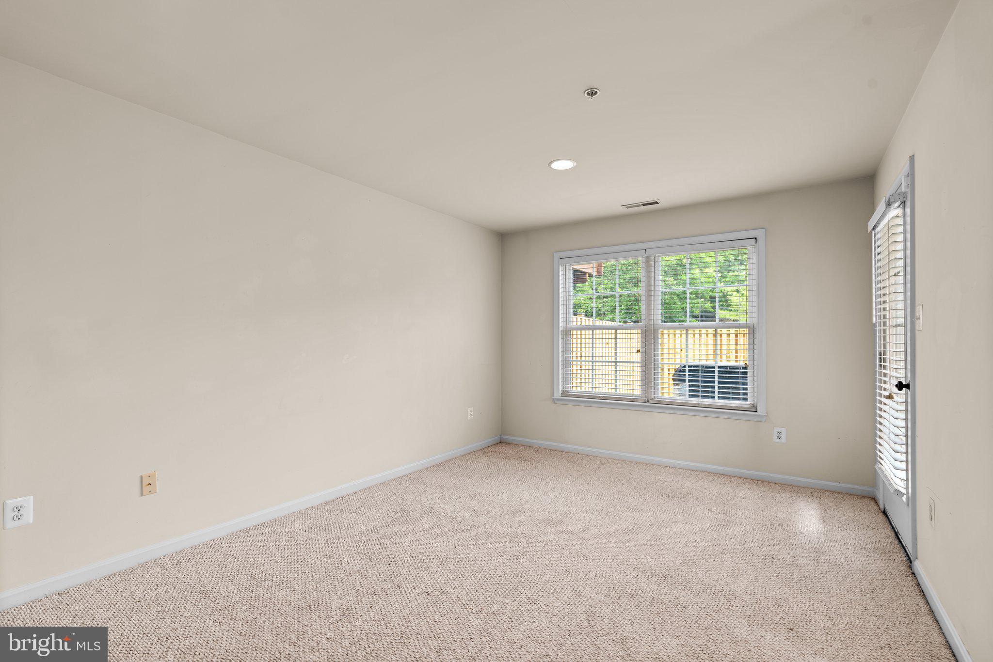 CROFTON FARMS - Residential