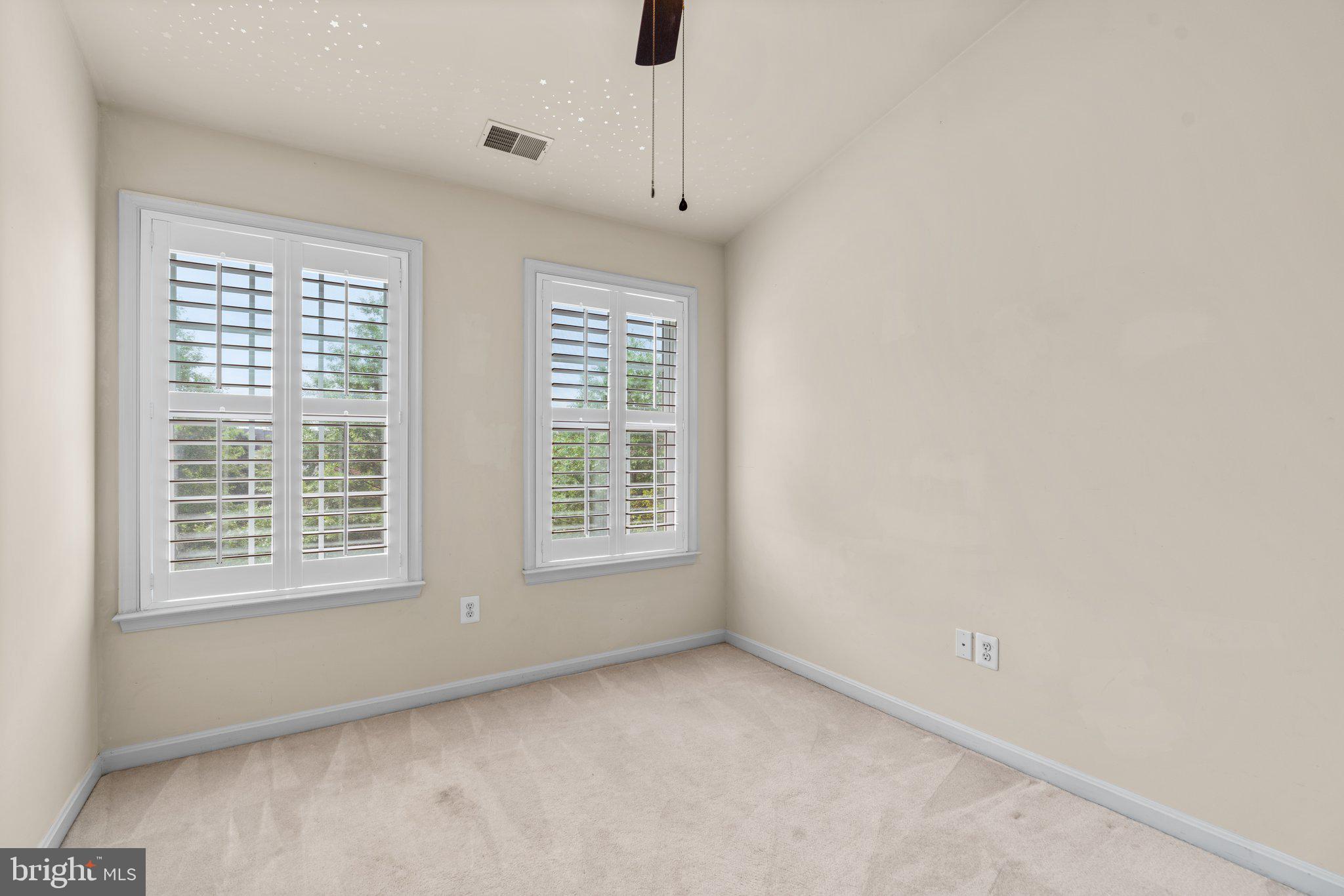 CROFTON FARMS - Residential