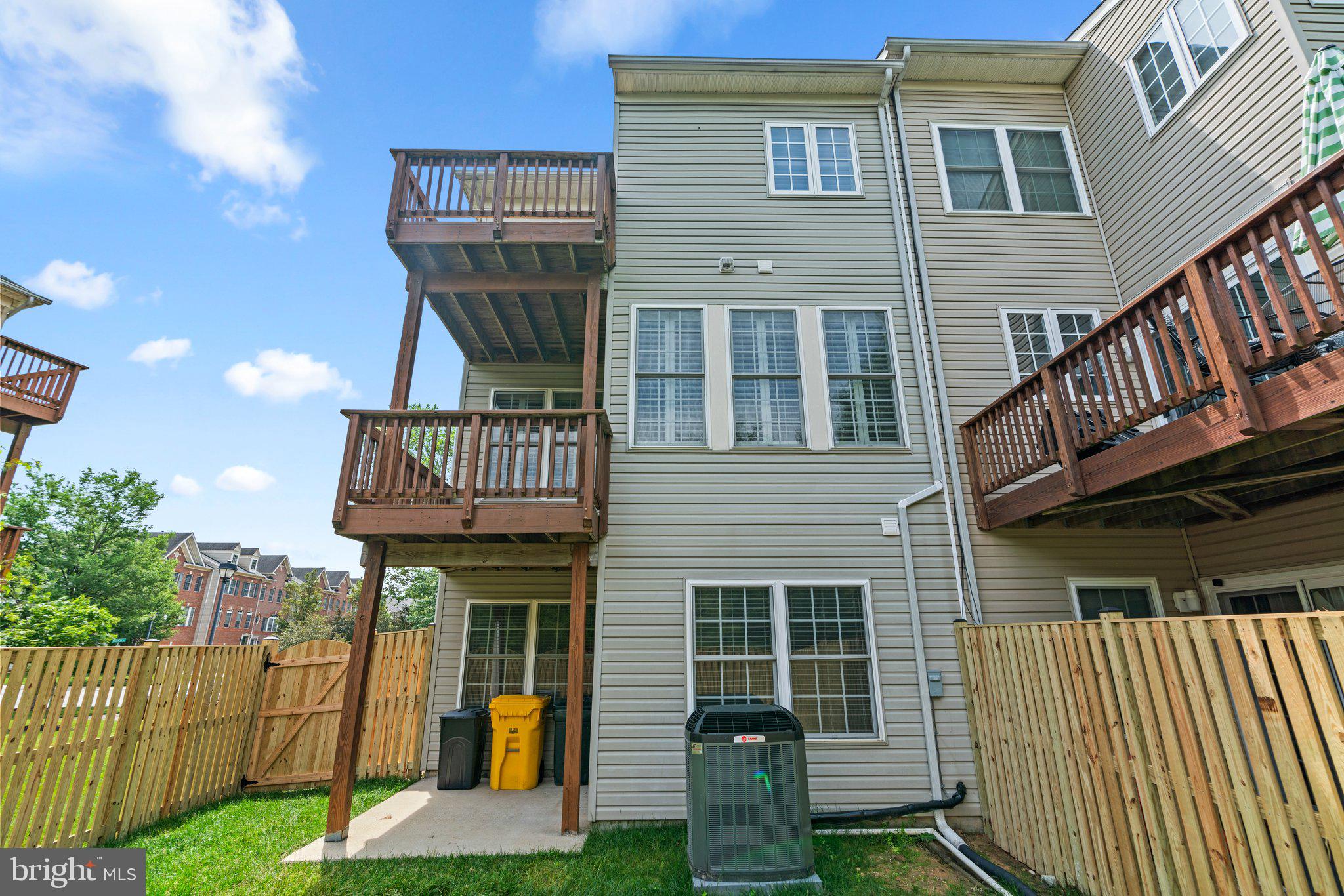 CROFTON FARMS - Residential