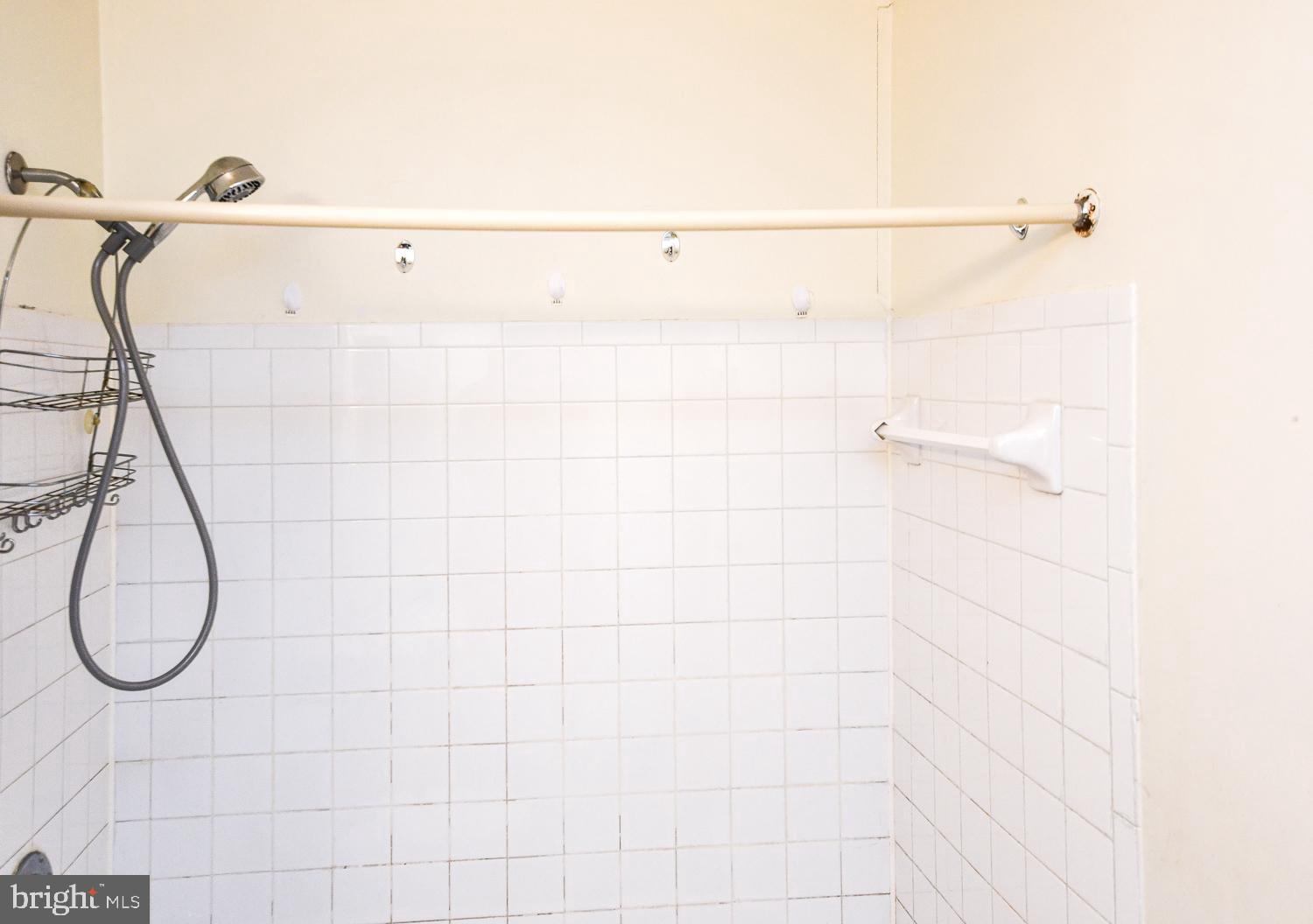 KINGS POINT - Residential