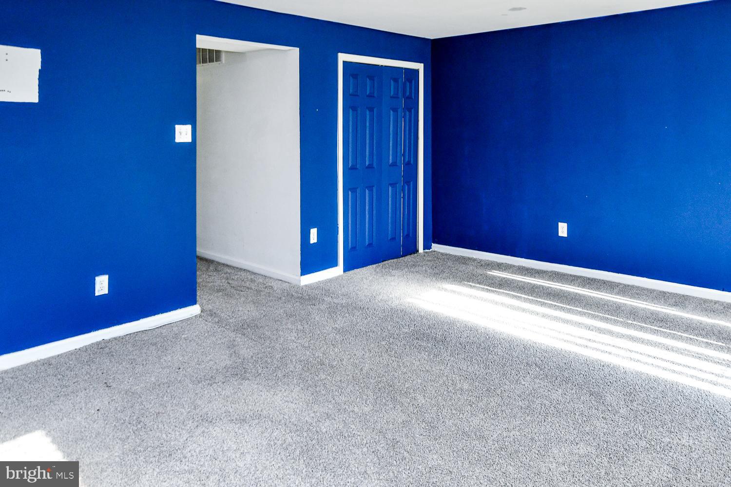 KINGS POINT - Residential