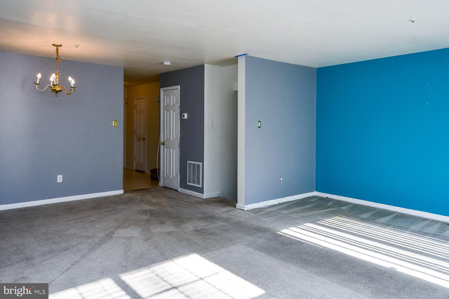 KINGS POINT - Residential