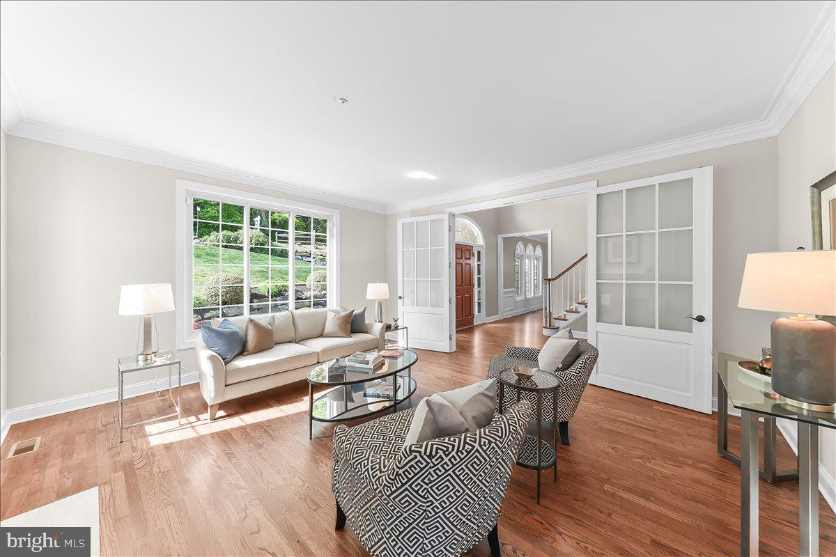 RUNNYMEADE FARMS - Residential