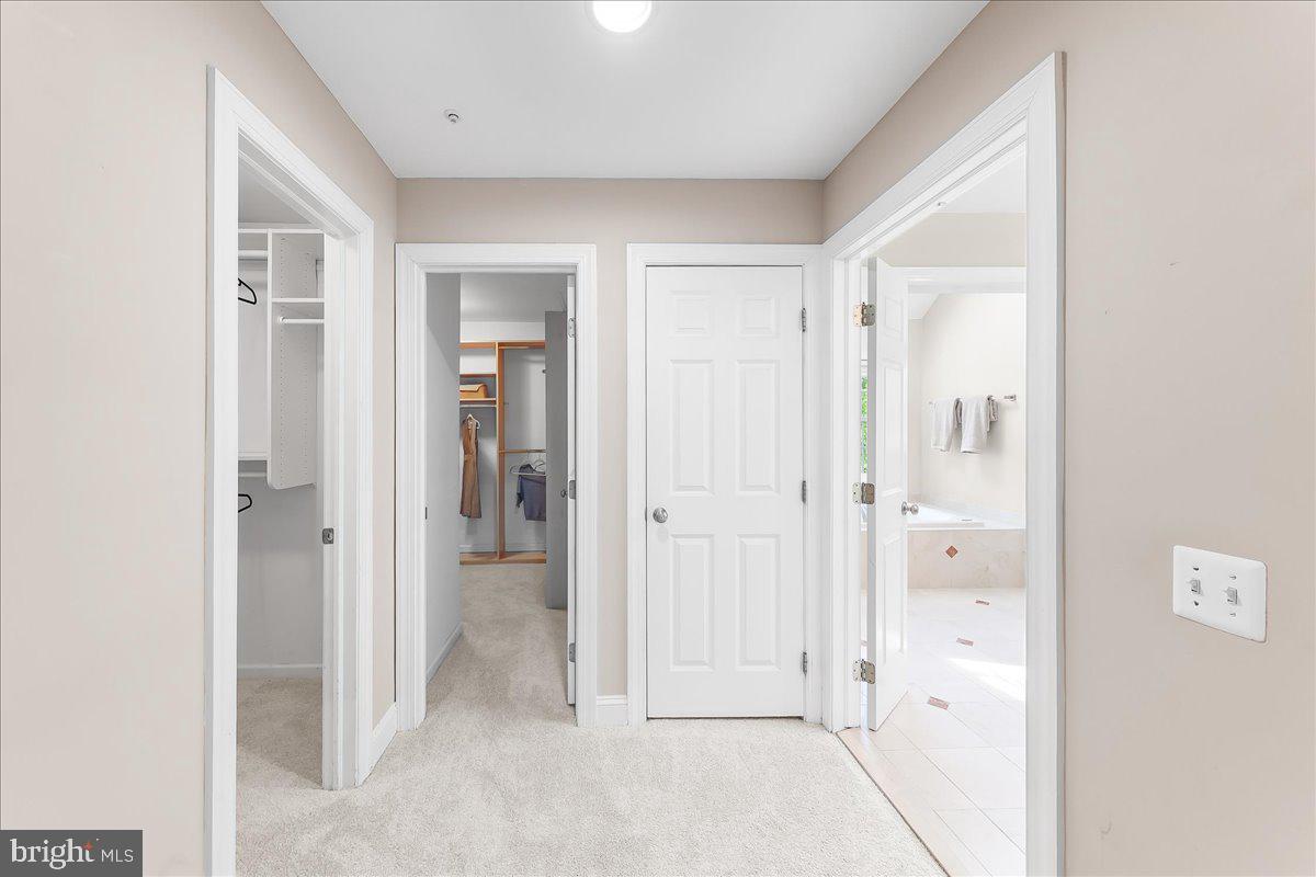 RUNNYMEADE FARMS - Residential