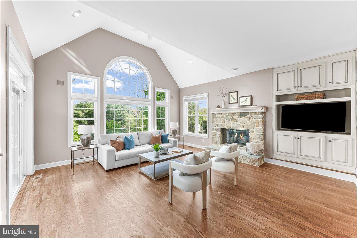 RUNNYMEADE FARMS - Residential
