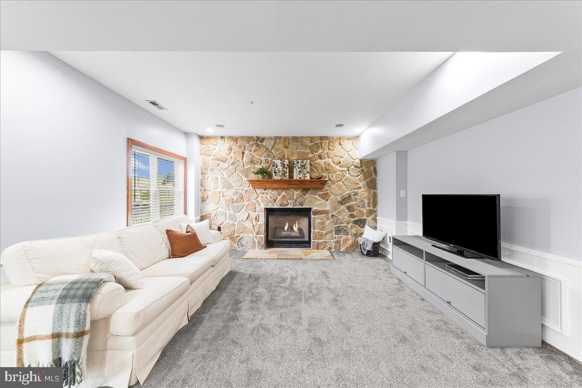 RUNNYMEADE FARMS - Residential