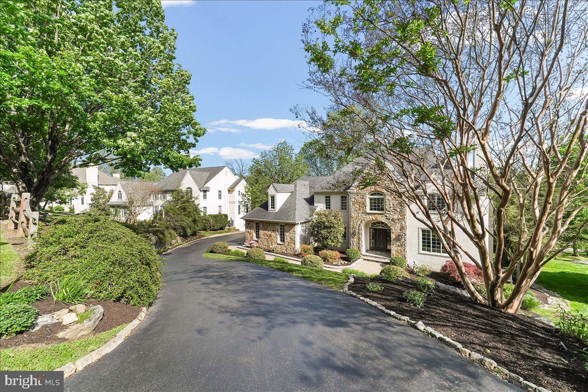 RUNNYMEADE FARMS - Residential