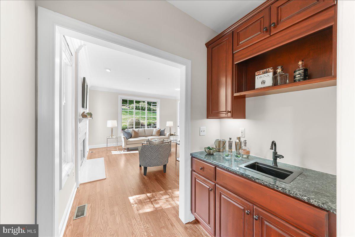 RUNNYMEADE FARMS - Residential