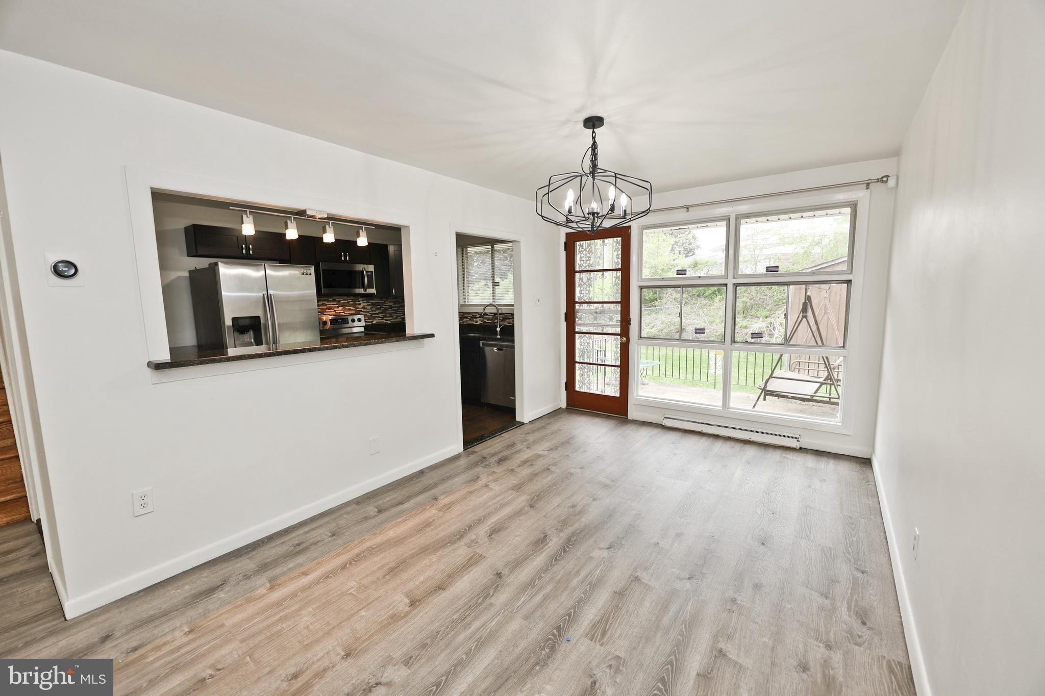 LANSDOWNE - Residential