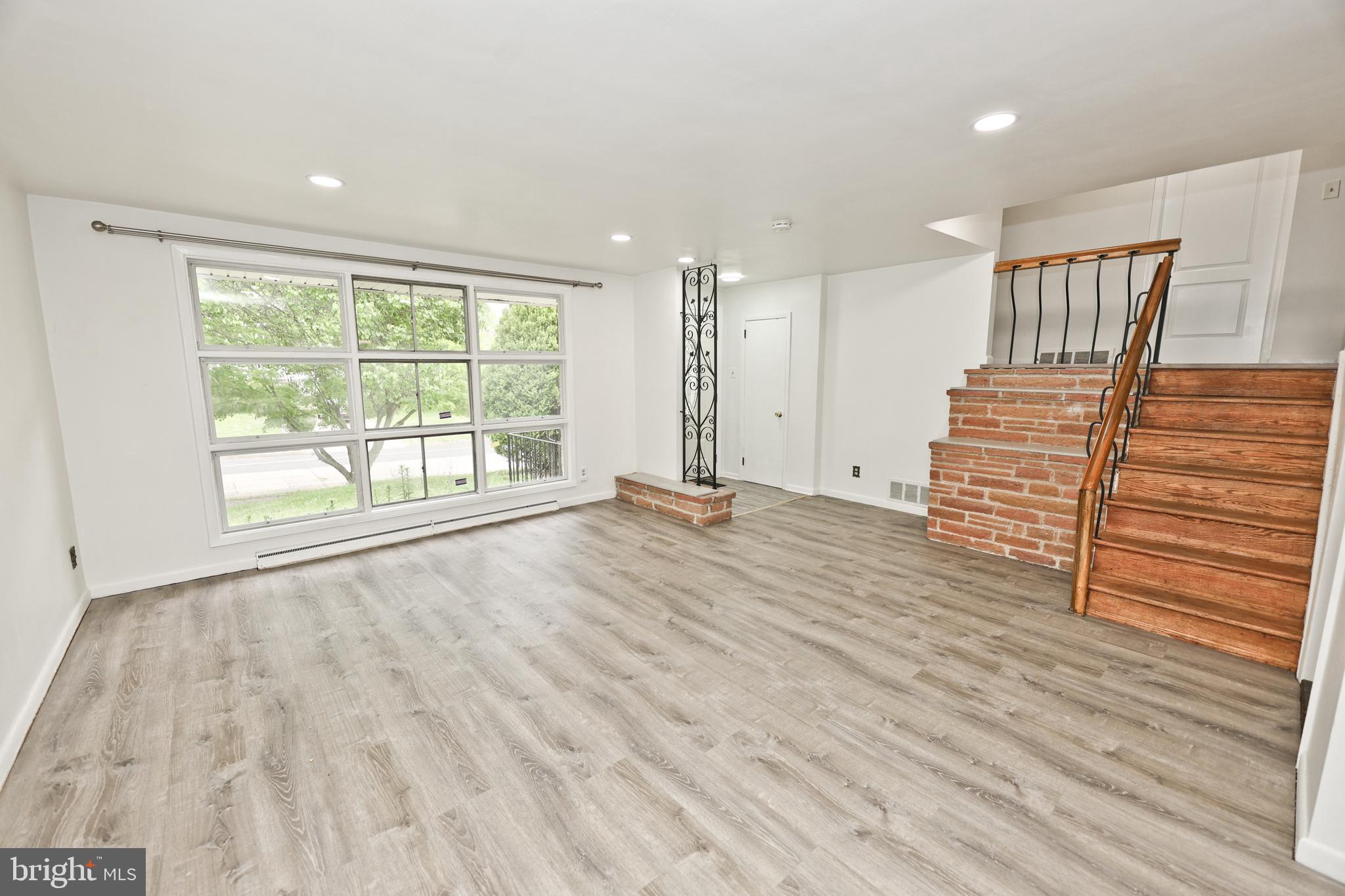 LANSDOWNE - Residential