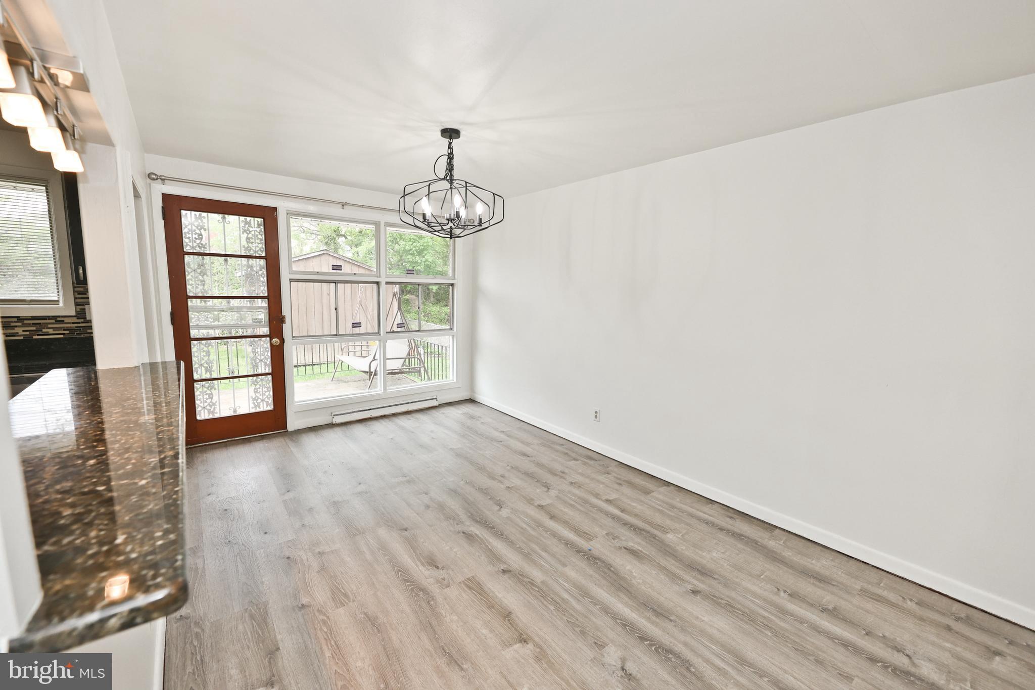 LANSDOWNE - Residential