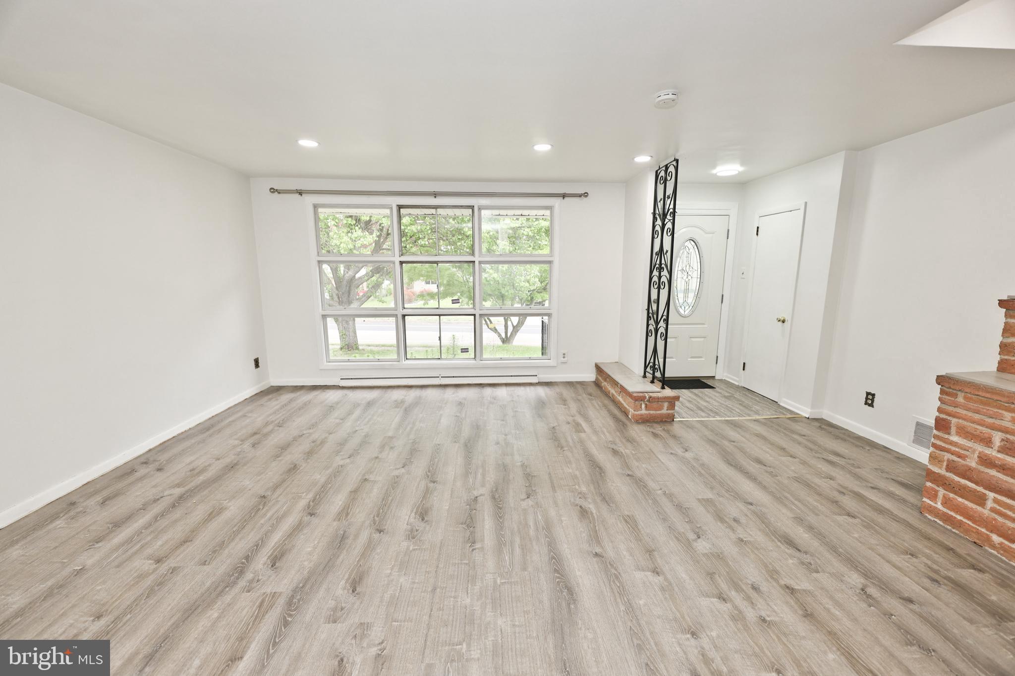 LANSDOWNE - Residential