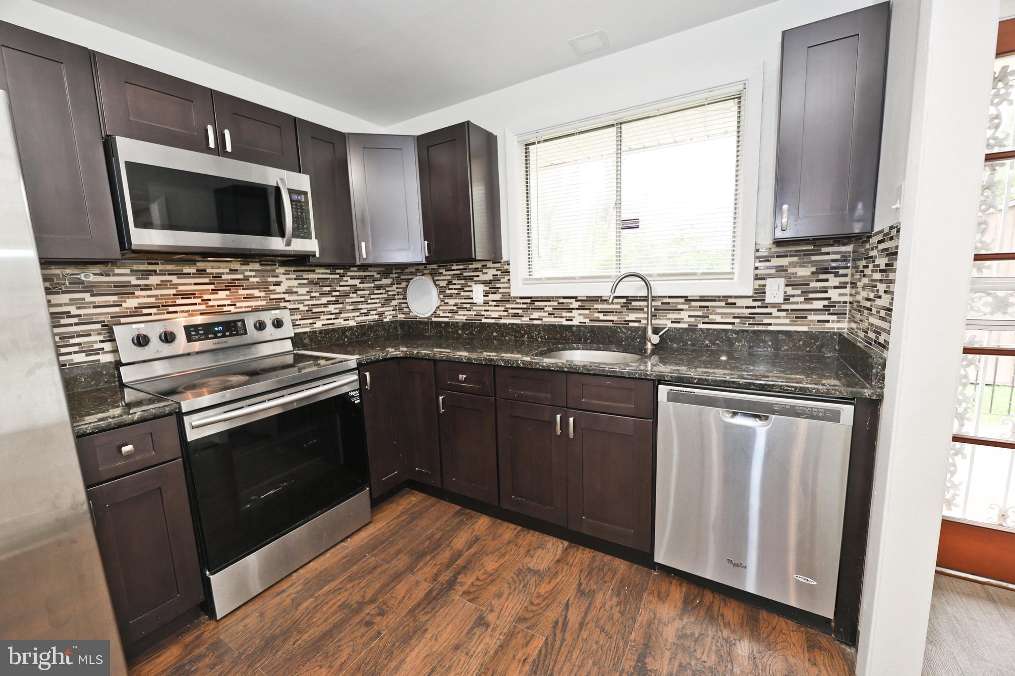 LANSDOWNE - Residential