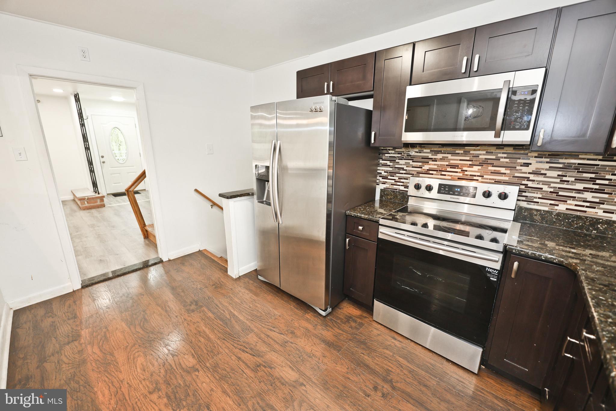 LANSDOWNE - Residential