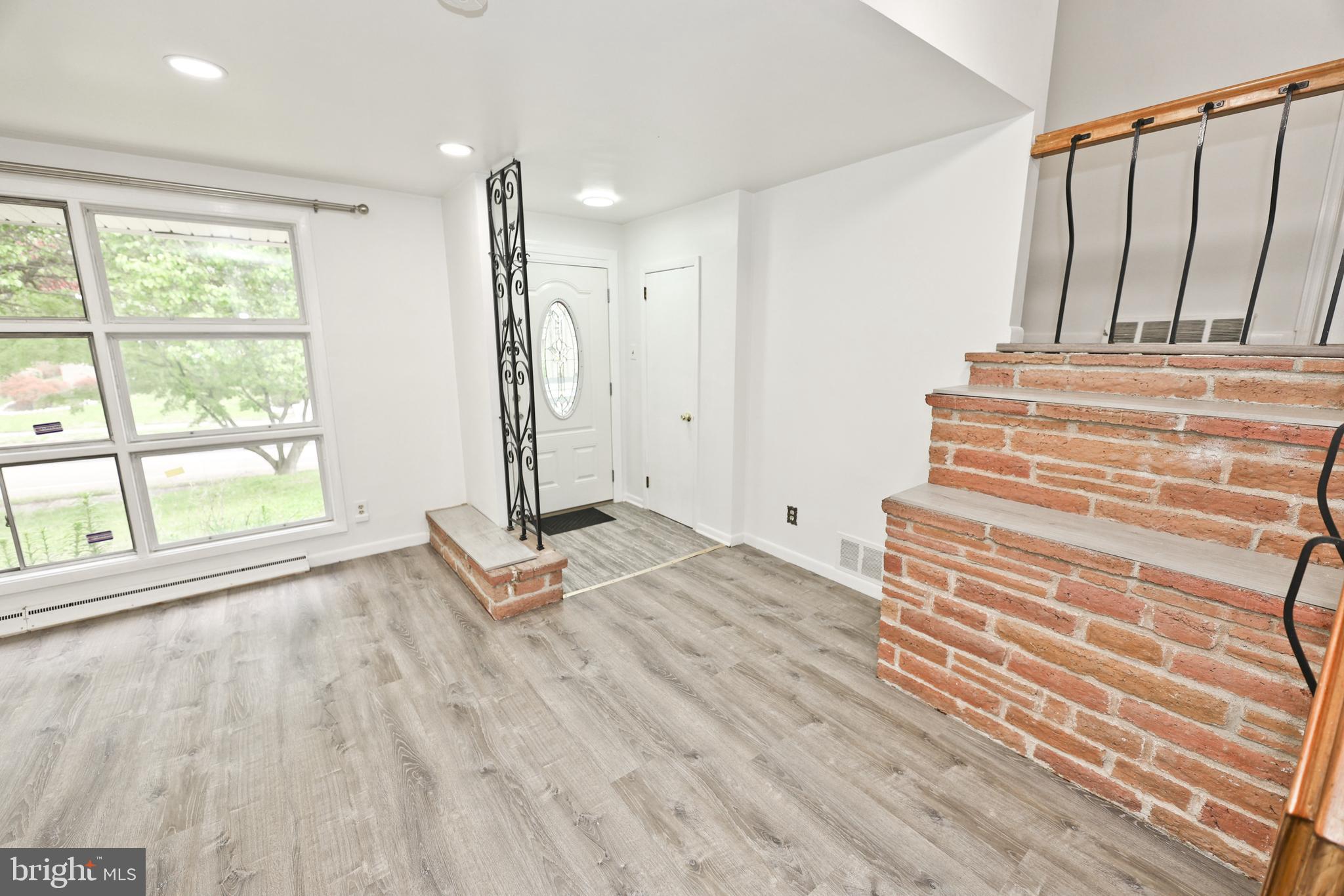 LANSDOWNE - Residential
