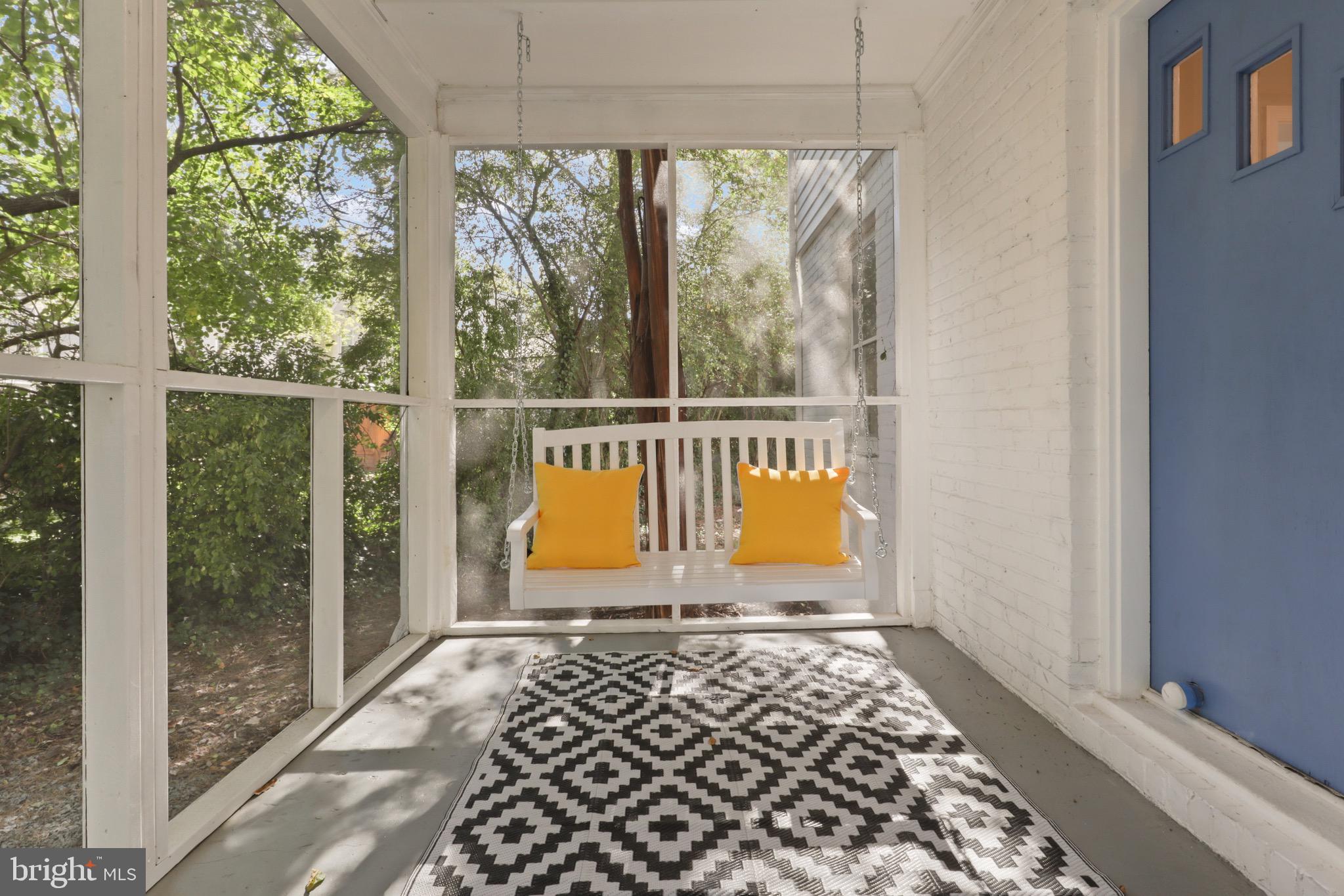 6109 HAMPSTEAD AVENUE