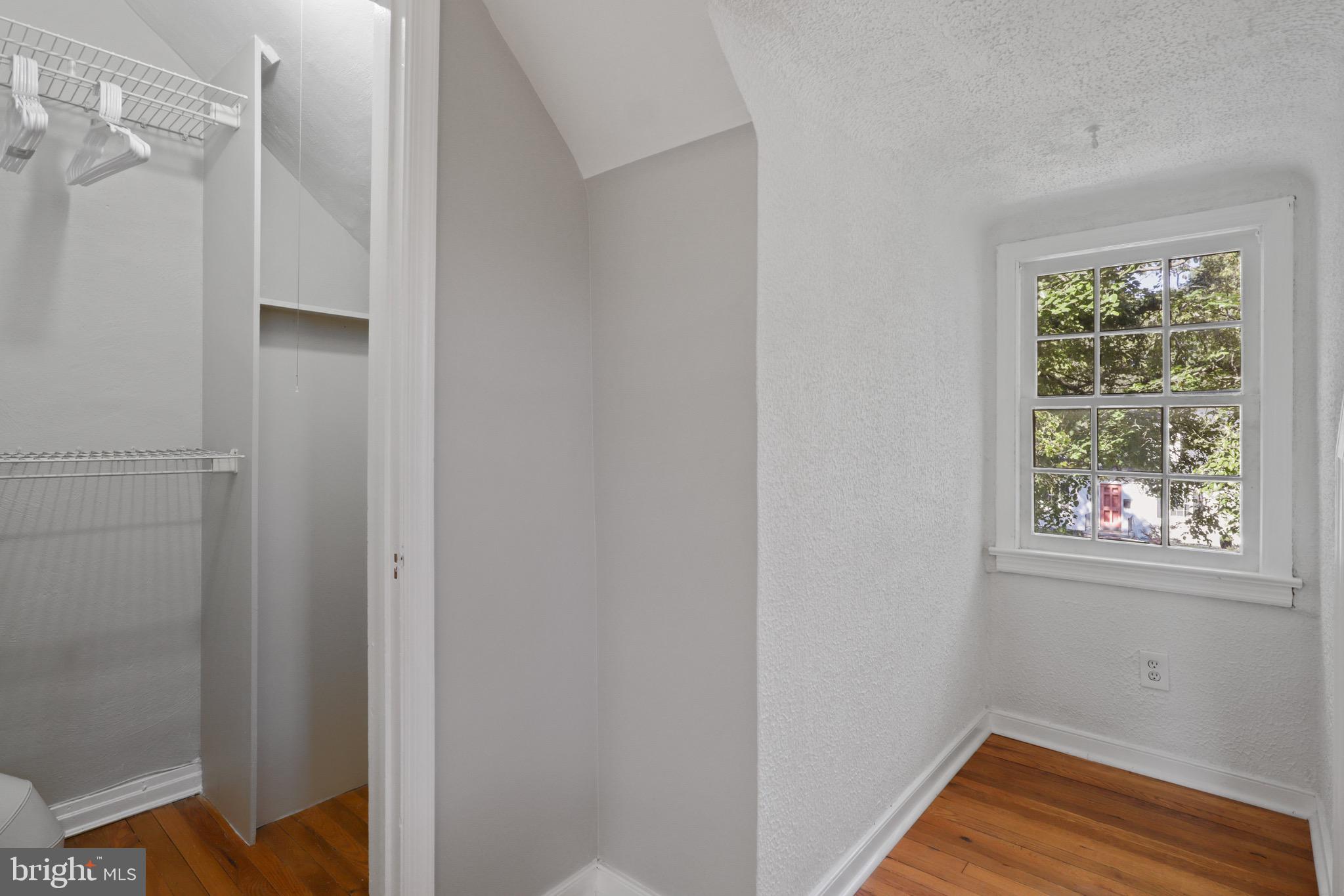 WESTVIEW MANOR - Residential