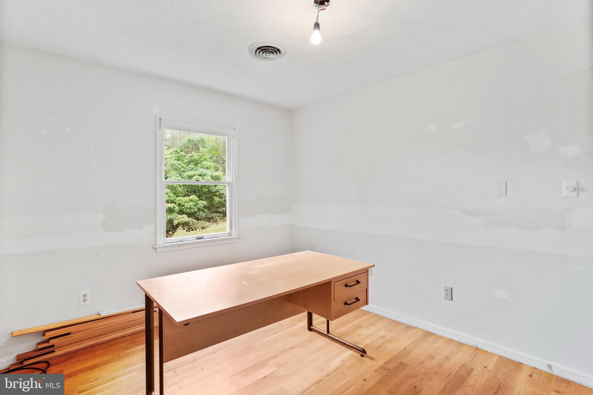 RIDGE VALLEY - Residential