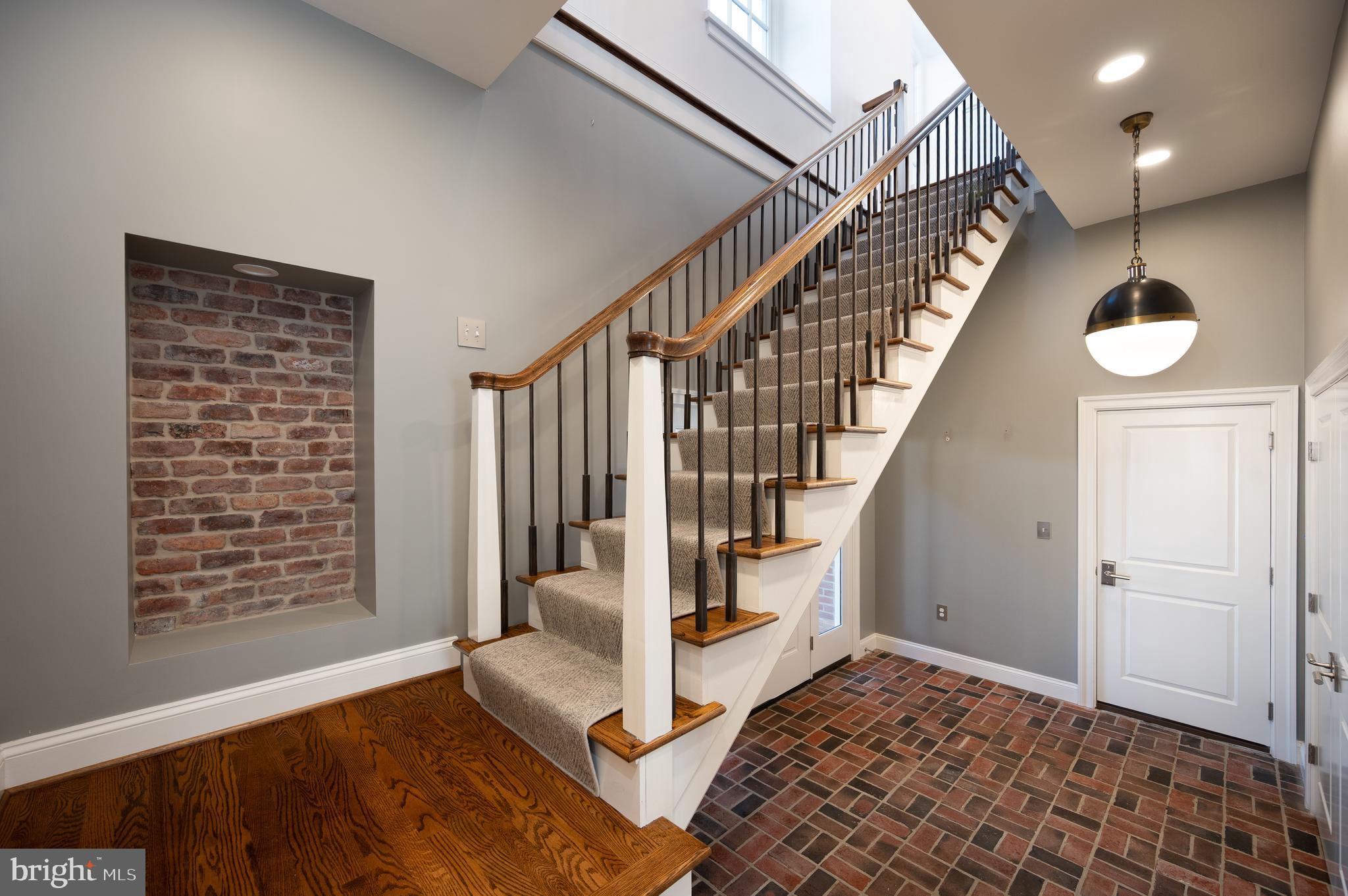 24 S ROCKLAND FALLS ROAD 24