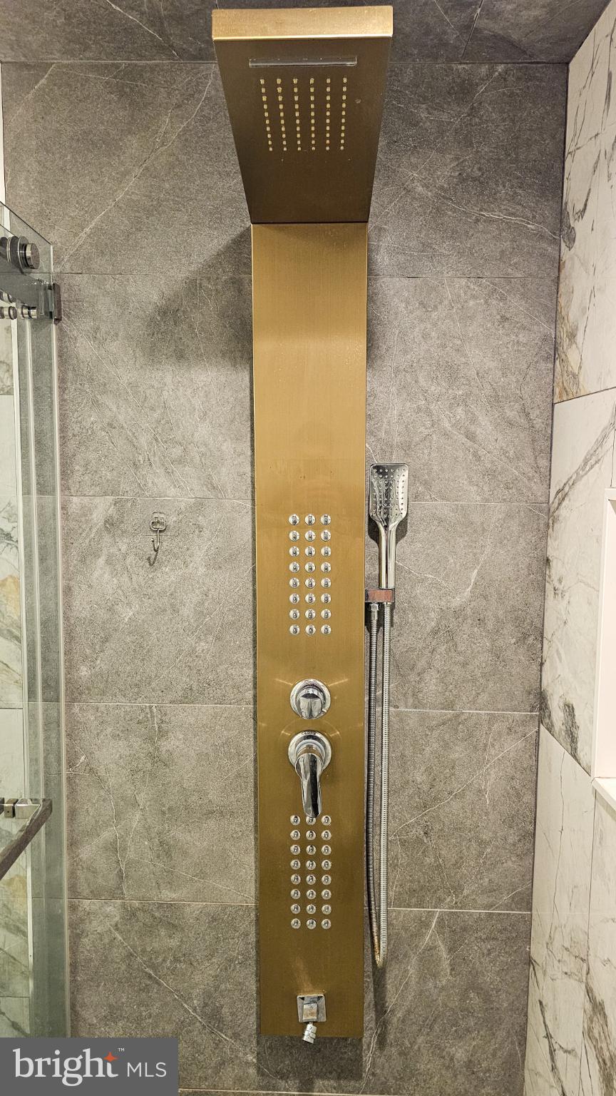 POINT BREEZE - Residential Lease