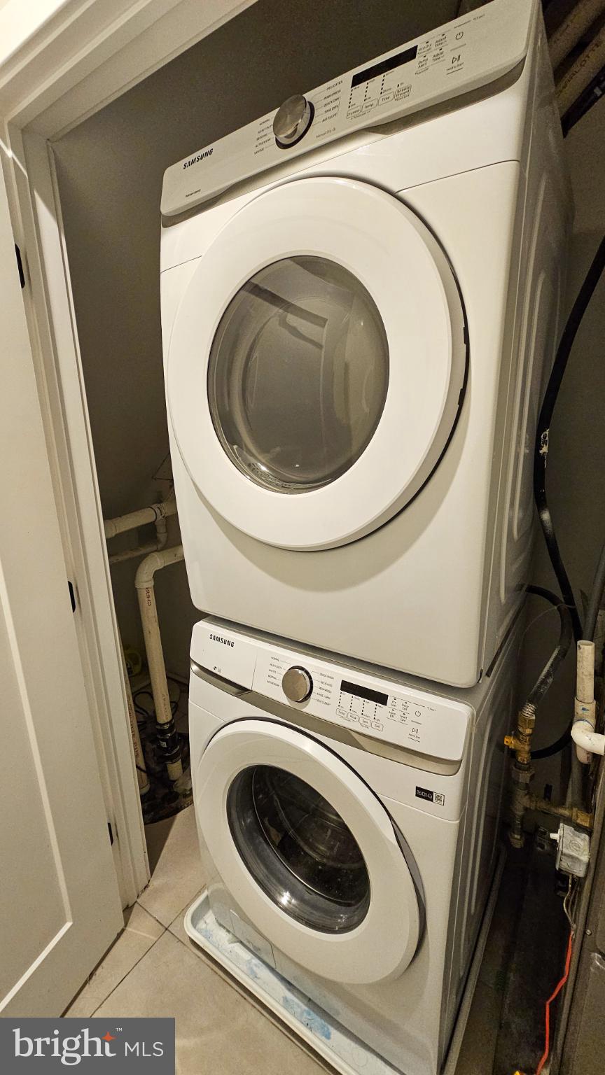 POINT BREEZE - Residential Lease