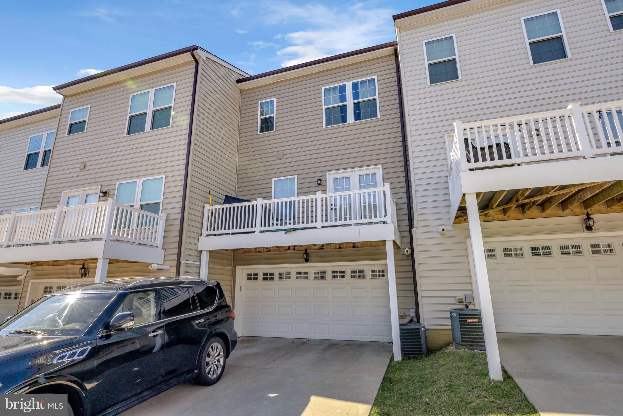 BALLARD GREEN - Residential