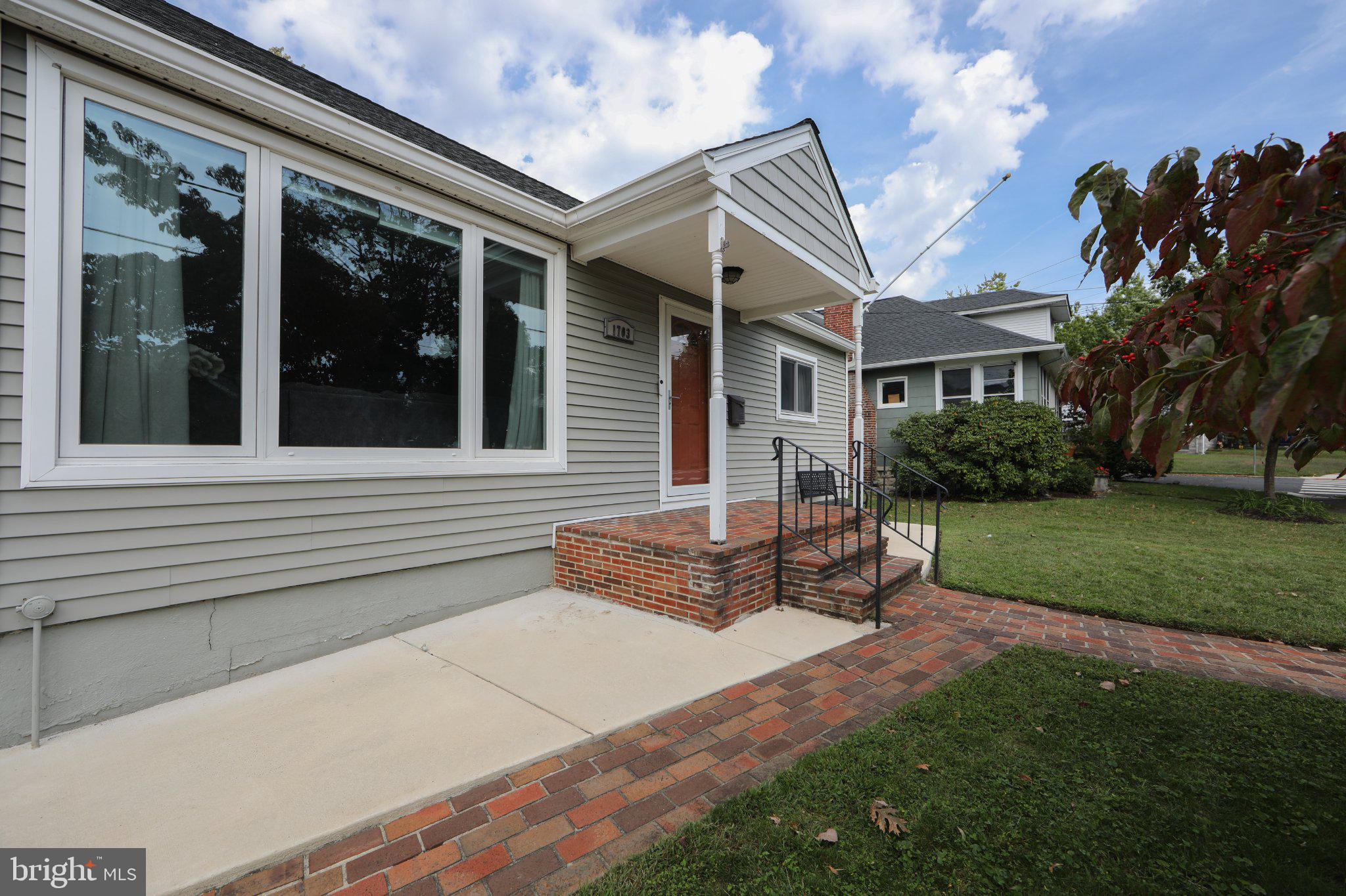 1703 MAPLE AVENUE