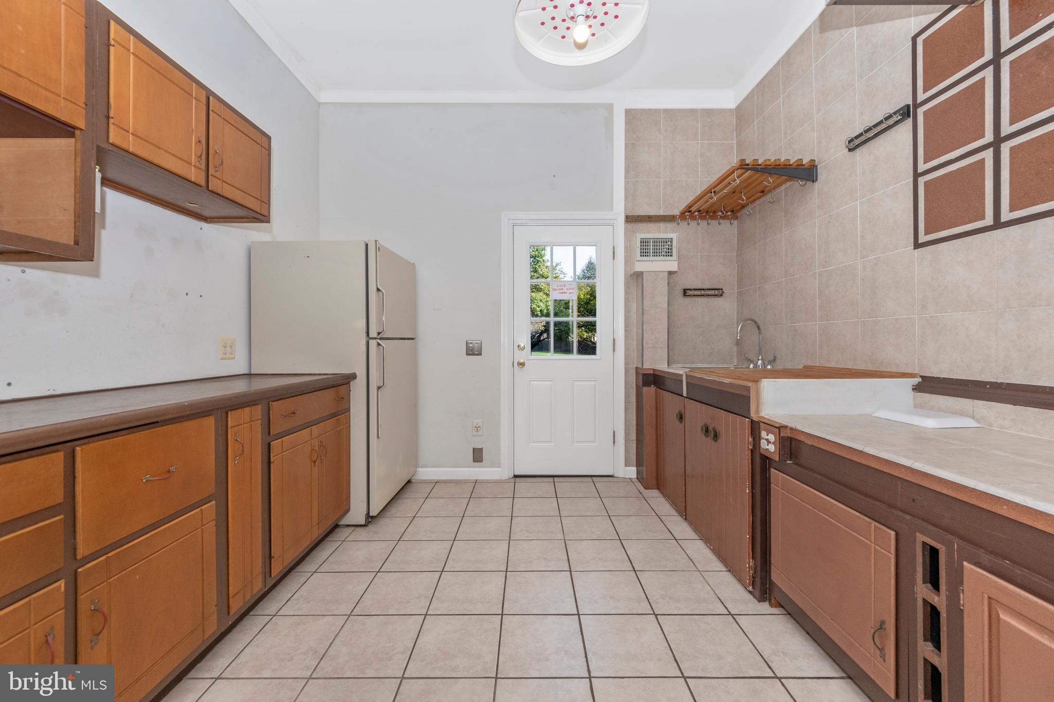 COLESVILLE OUTSIDE - Residential