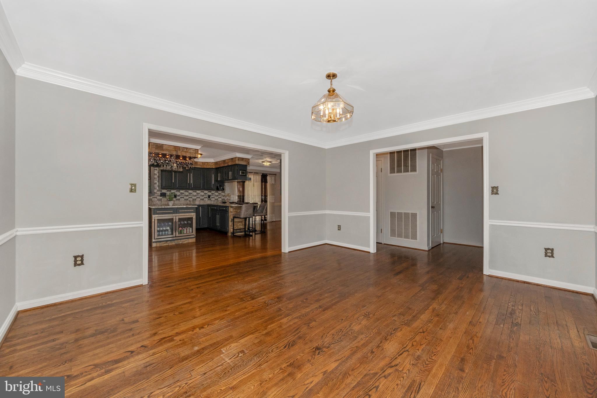 COLESVILLE OUTSIDE - Residential