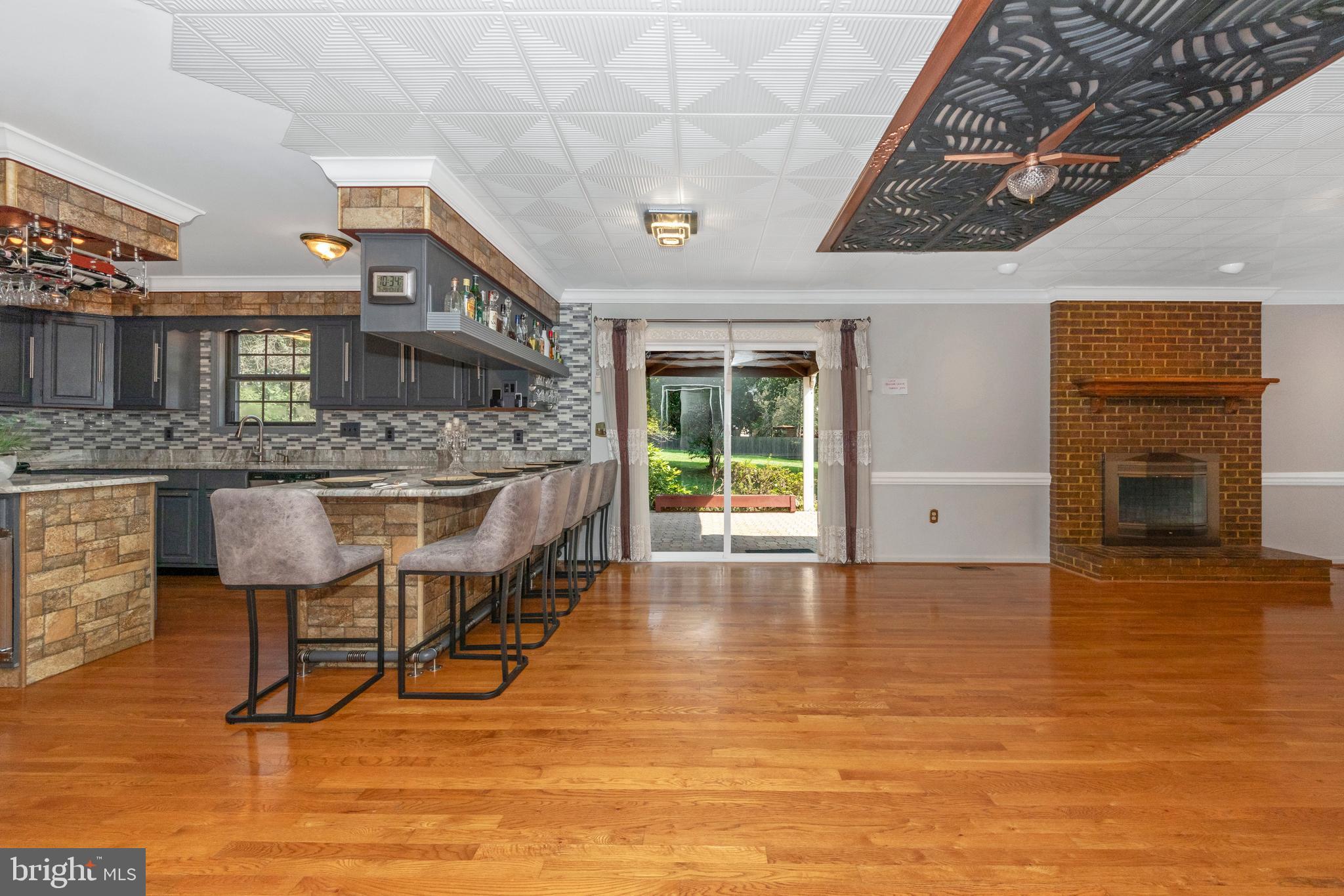 COLESVILLE OUTSIDE - Residential