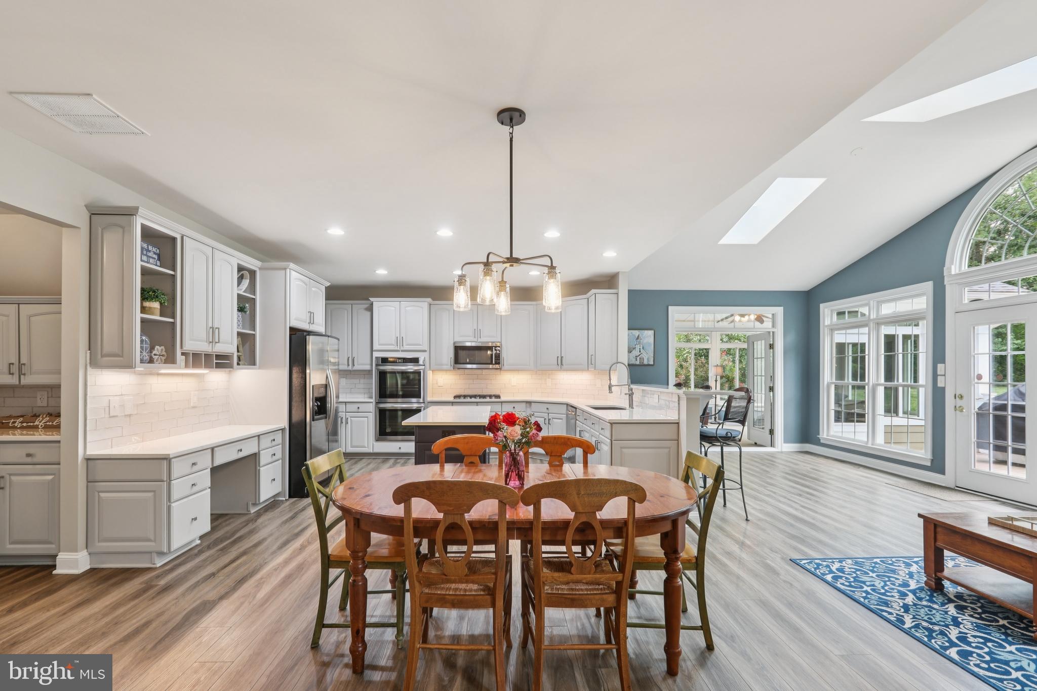 CEDAR CREST - Residential