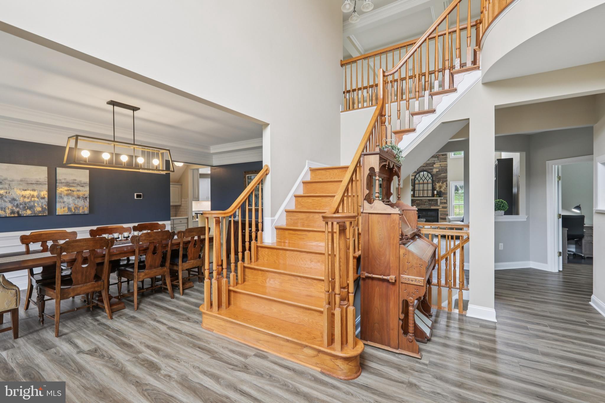 CEDAR CREST - Residential