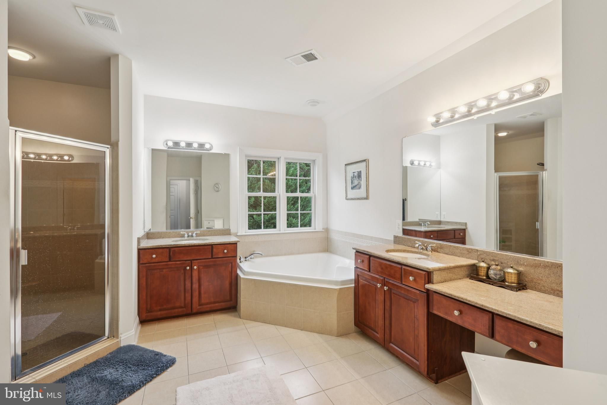 CEDAR CREST - Residential