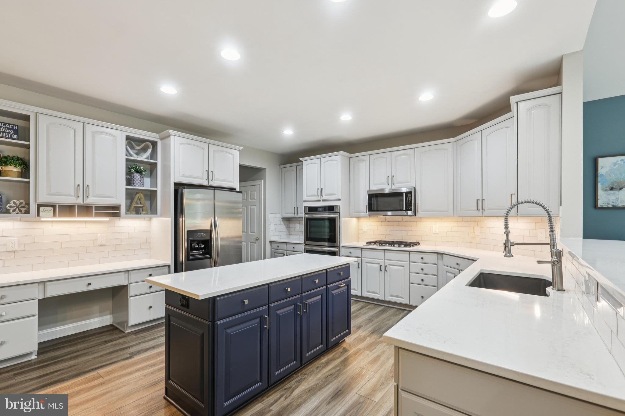 CEDAR CREST - Residential