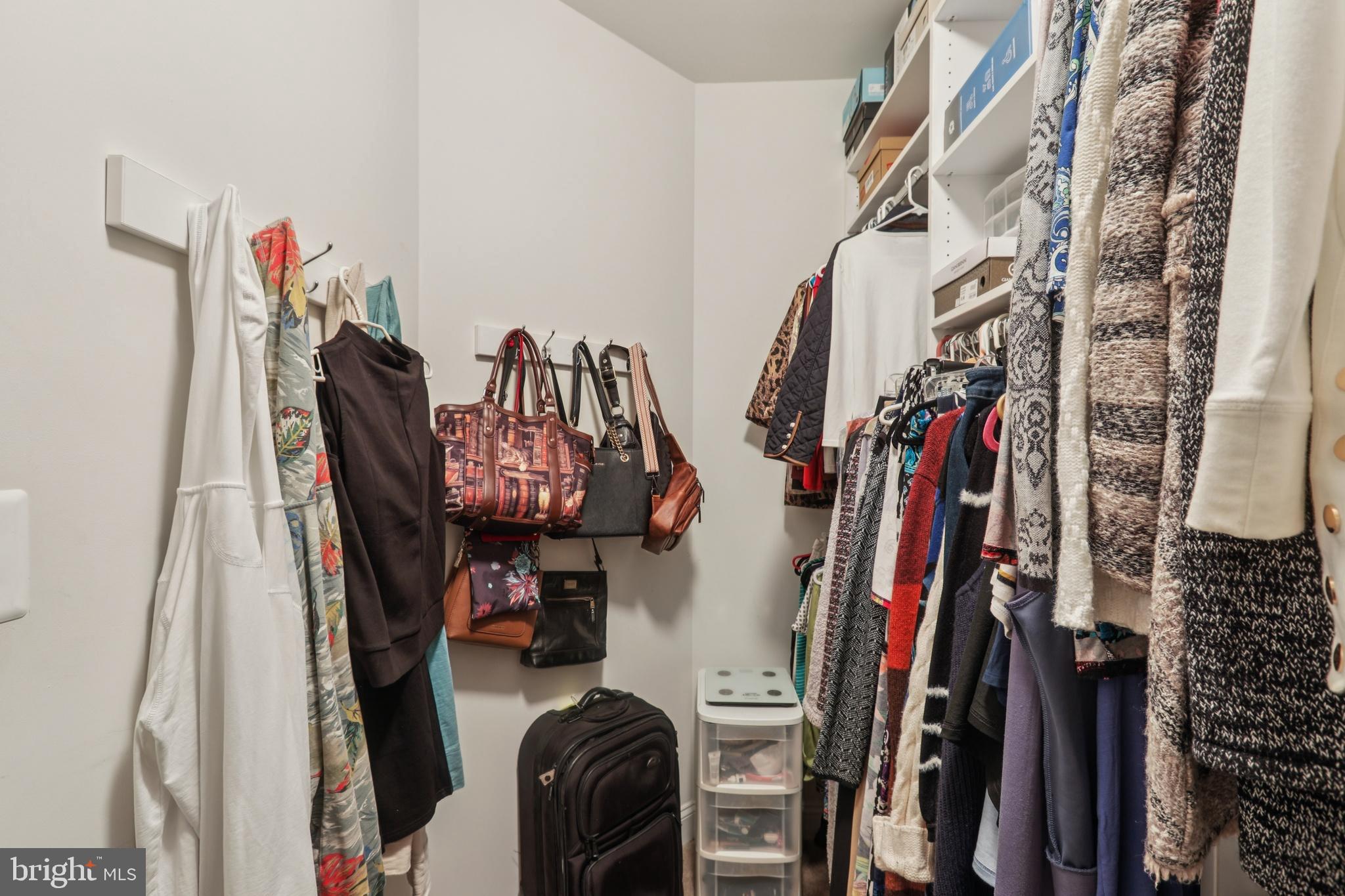 CEDAR CREST - Residential