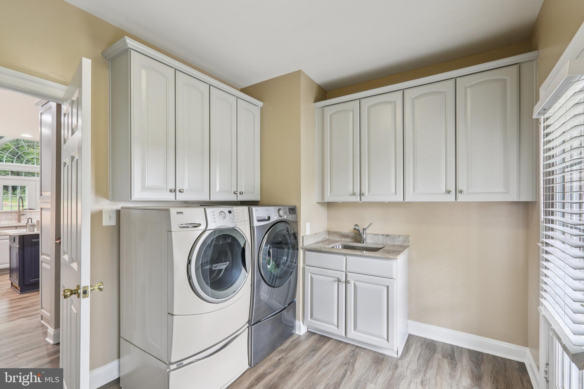 CEDAR CREST - Residential