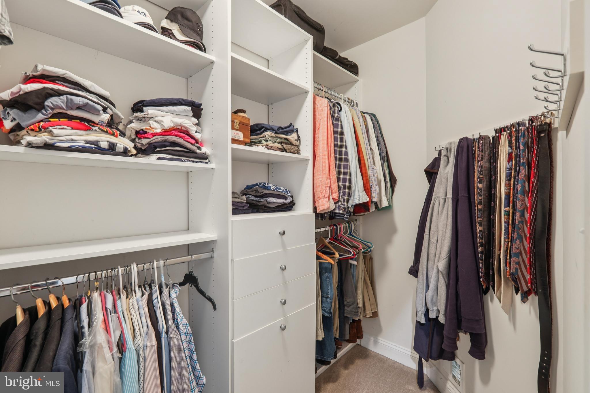 CEDAR CREST - Residential